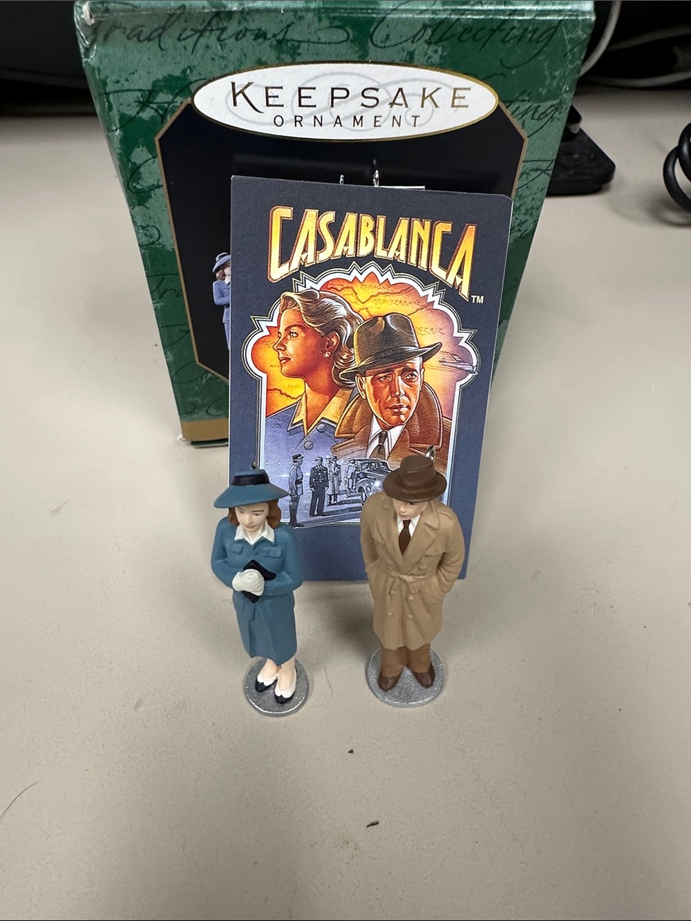 NWT KEEPSAKE the Label Casablanca Couple Figurine Set - Blue & Tan